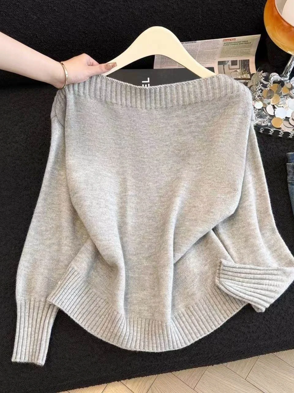 

Весна 2026: Новый уютный женский вязаный свитер на одно плечо, свободный крой, мягкий и комфортный, визуально стройнящий, с длинными рукавами, Ciwalk