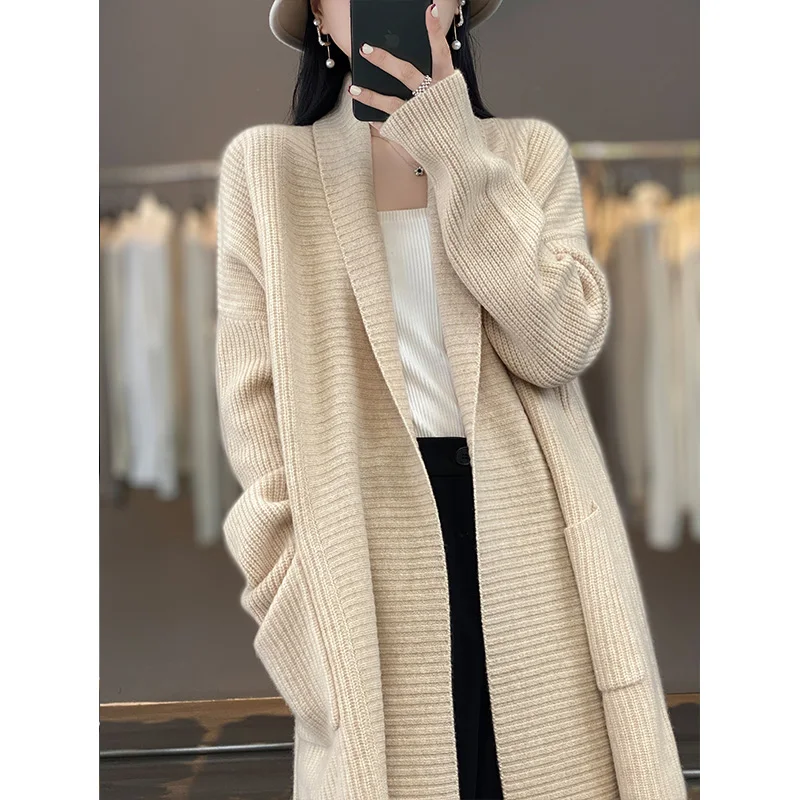 Casual loose fitting cardigan 100% Australian wool women\'s V-neck sweater Long sleeved new knitted autumn and winter overcoat