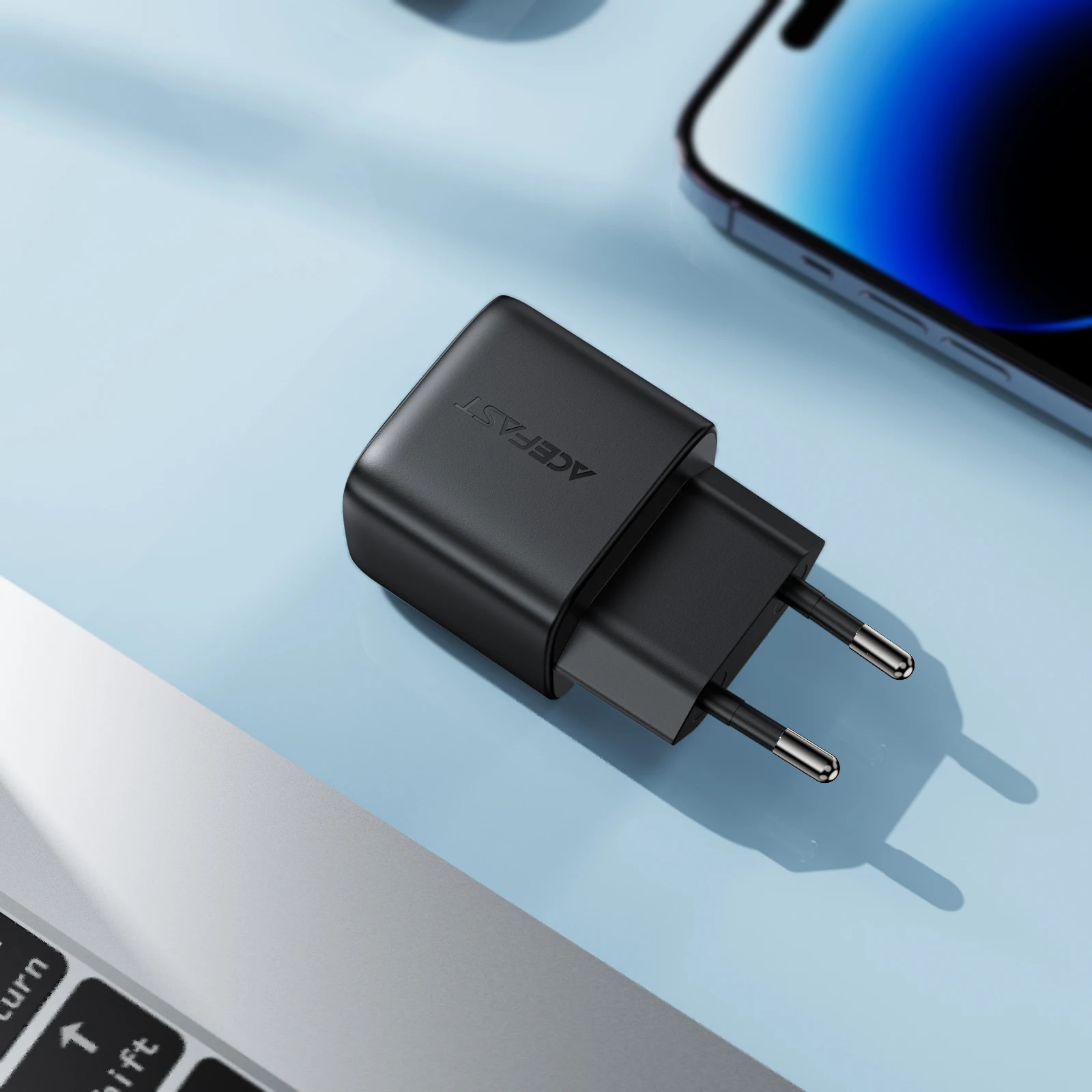 ACEFAST GaN 35W Fast Charging USB C Phone Charger For Samsung S25 S24 PD QC Quick Charge Wall Adapter With LED Digital Display