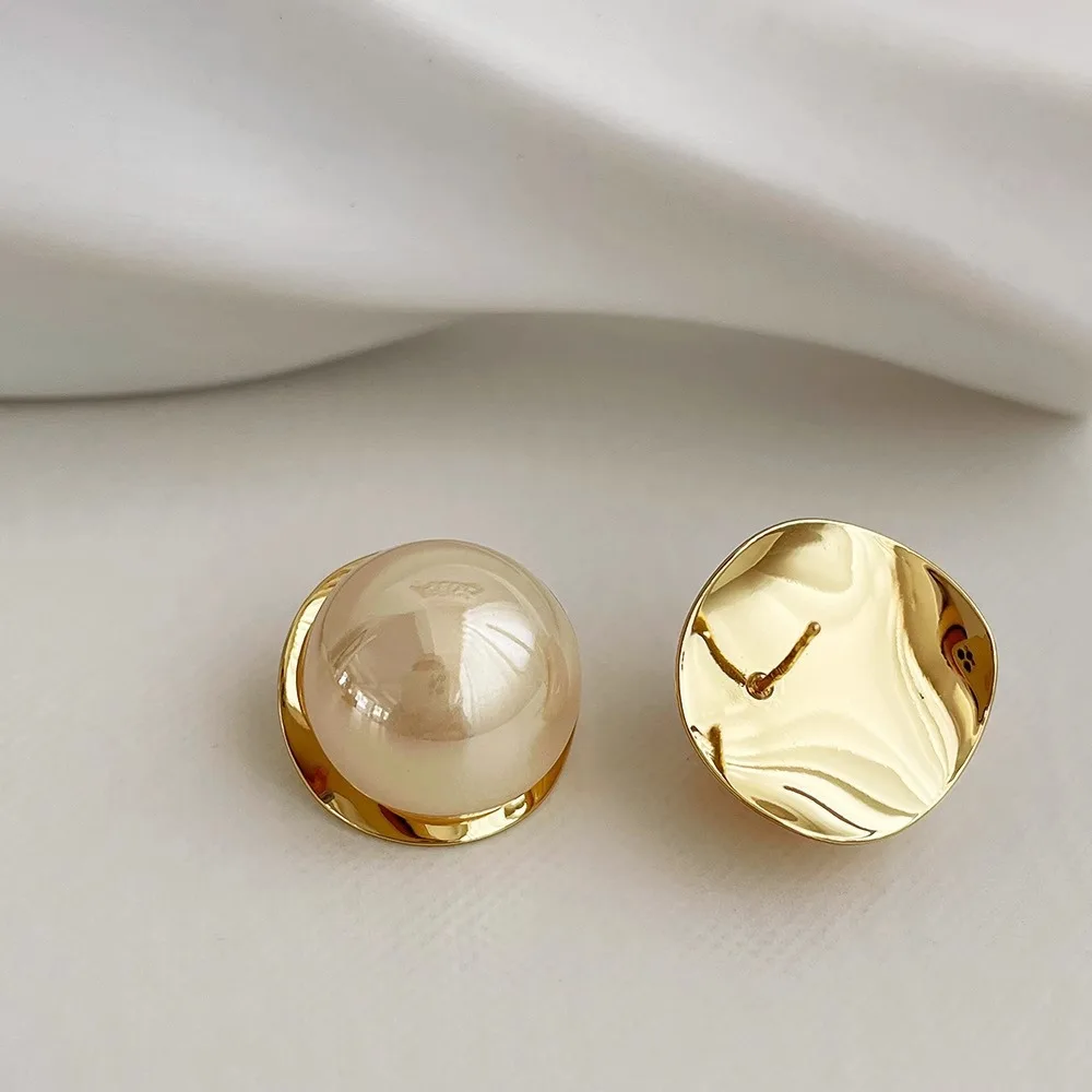 FTCY Vintage Round Gold Color Pearl Earrings for Women Luxury Simple Elegant Stud Earrings Wedding Jewelry Party Gifts