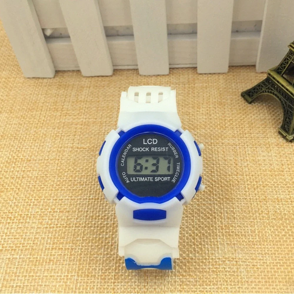 ساعات الطالب للنساء ساعة متعددة الألوان ساعات المعصم الإلكترونية هدايا عيد الميلاد Relojes Para Damas Relogio Feminino Montre