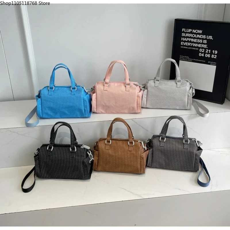 

Large Capacity Nylon Women's Crossbody Bag Concise Shoulder Bags Casual Versatile Delicate Crossbody Bag