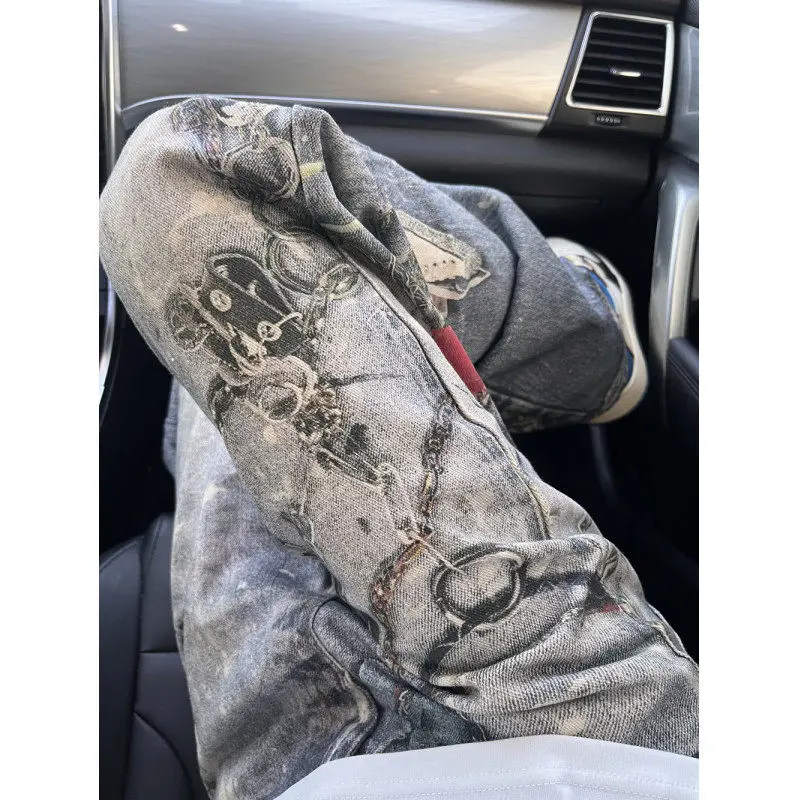 Calça Jeans Baggy Masculina com Estampa 3D em Tinta de Lama, Estilo Retrô Americano, Calça Flare, Jovem e Moderna, em Aodão...