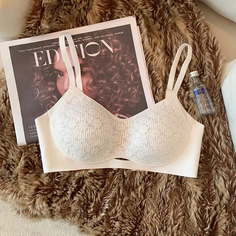 

Бюстгальтер женский кружевной без косточек, бесшовное нижнее белье с тонкой чашкой, с чашками пуш-ап, с большой грудью, небольшой, с защитой от провисания, лето