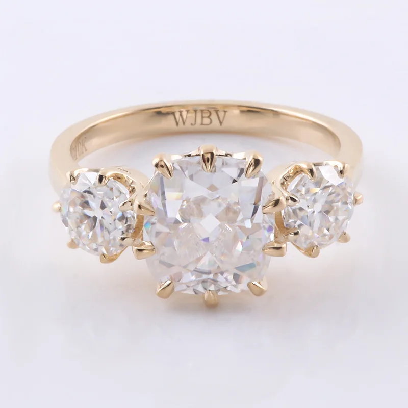 Old Ouchi 18k Rose Gold Bracelet vintage Fat Square Old Ouchi Cultivated Diamond Ring Fashionable Light Luxury Package Set Ring for Women's Halloween Gift Daily Street Fashion Cool Valentine's Day Gift Is a Gift for Festivals/Birthdays/Parties