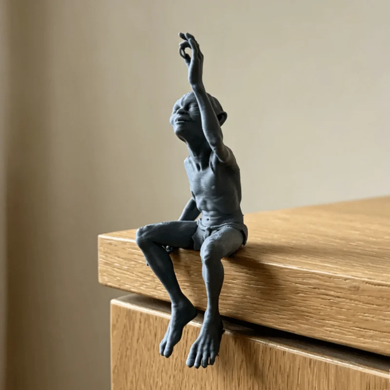 1/2 Piece Alien Figure in a Sitting Pose, 3D Printed, Suitable for Unique Style Apartments, Windowsills, and as a Display Item on Top of Dark Fantasy Game Consoles and Tolkien Bookshelves