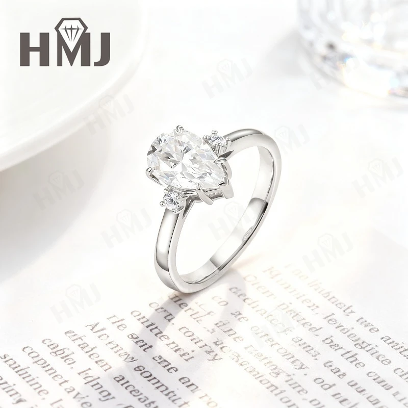 Pear Cut Moissanite Ring 10K/14K/18K Gold Elegant Solitaire Engagement Ring for Her Sparkling Wedding Band Anniversary Gift Idea