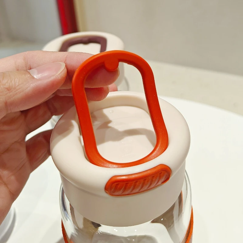 550ml Borosilicate Glass Water Cup with Lifting Rope Portable Outdoor Travel Water Bottle with Anti-scalding Jacket