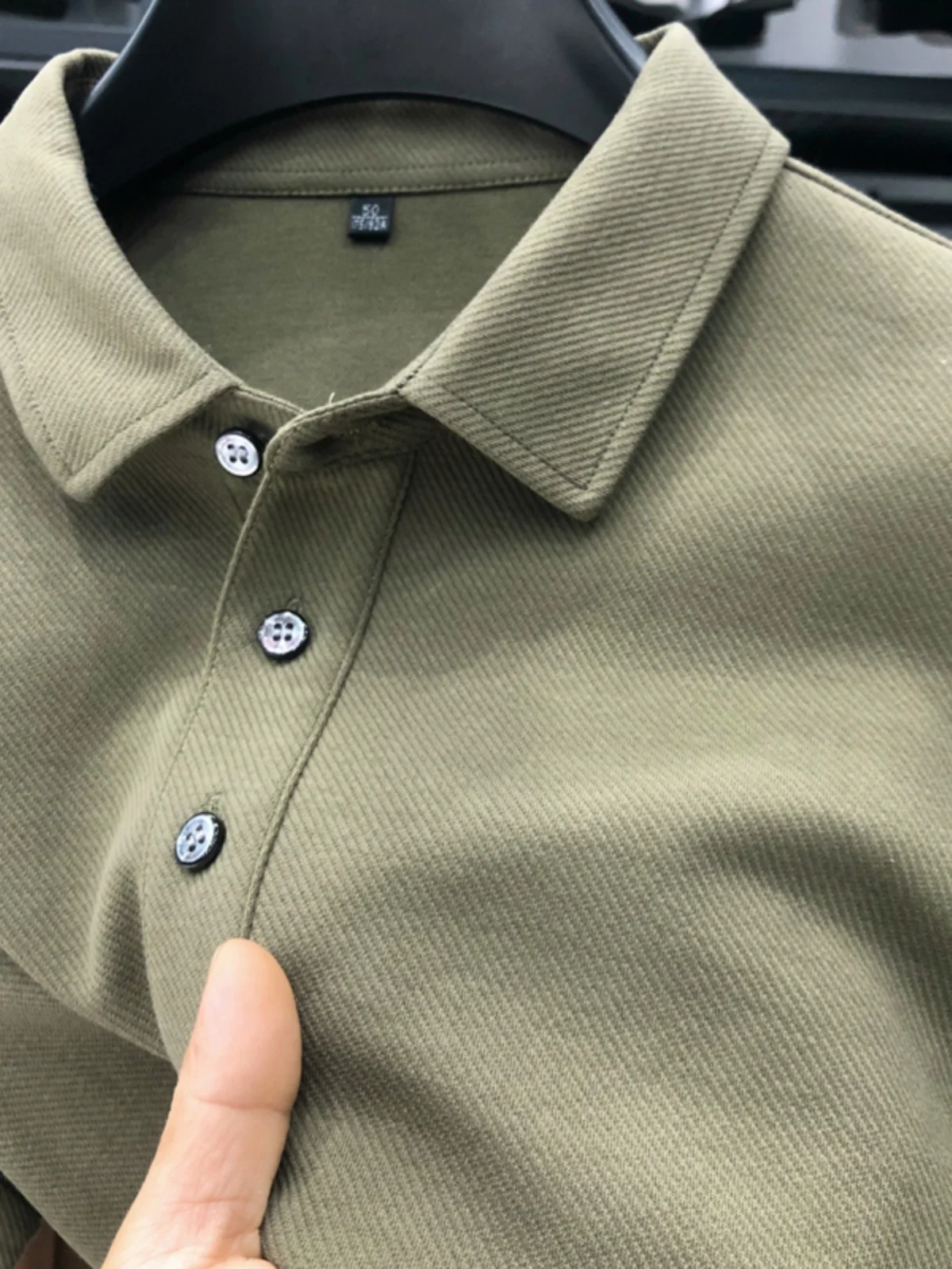 

High Quali Long Sve irt Cotton Loose Fit Men's T-irt f Sve Turn-down Collar Pure Color Autumn White