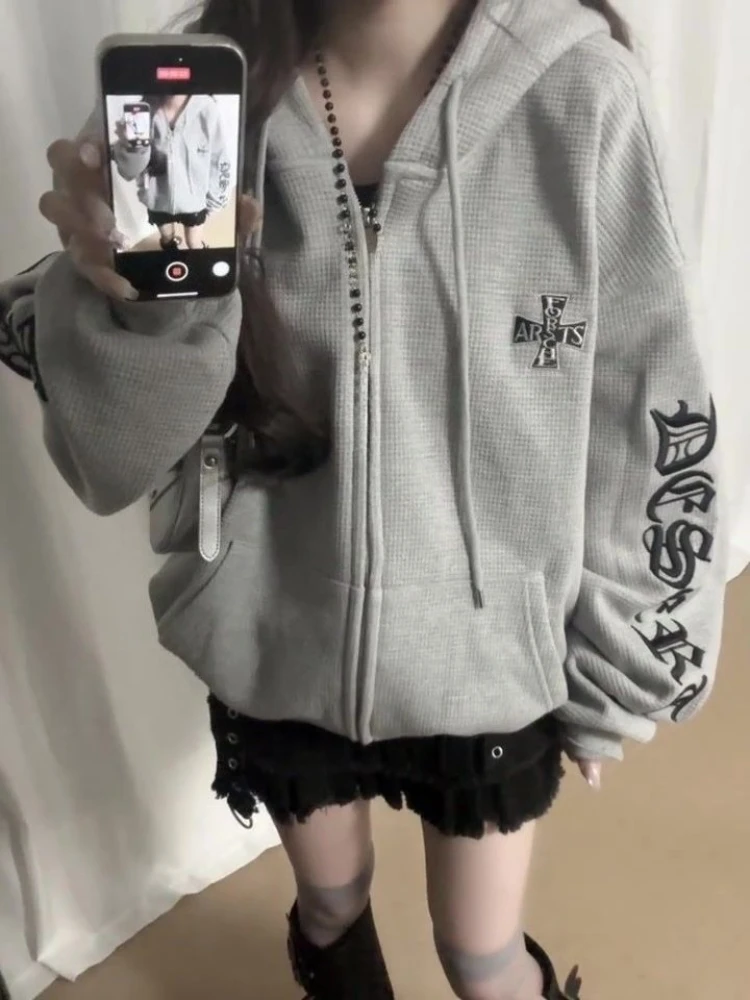 

Американская винтажная верхняя одежда на молнии с буквенным узором и длинными рукавами, однотонная модная карманная субкультура с капюшоном, осень 2023 г.