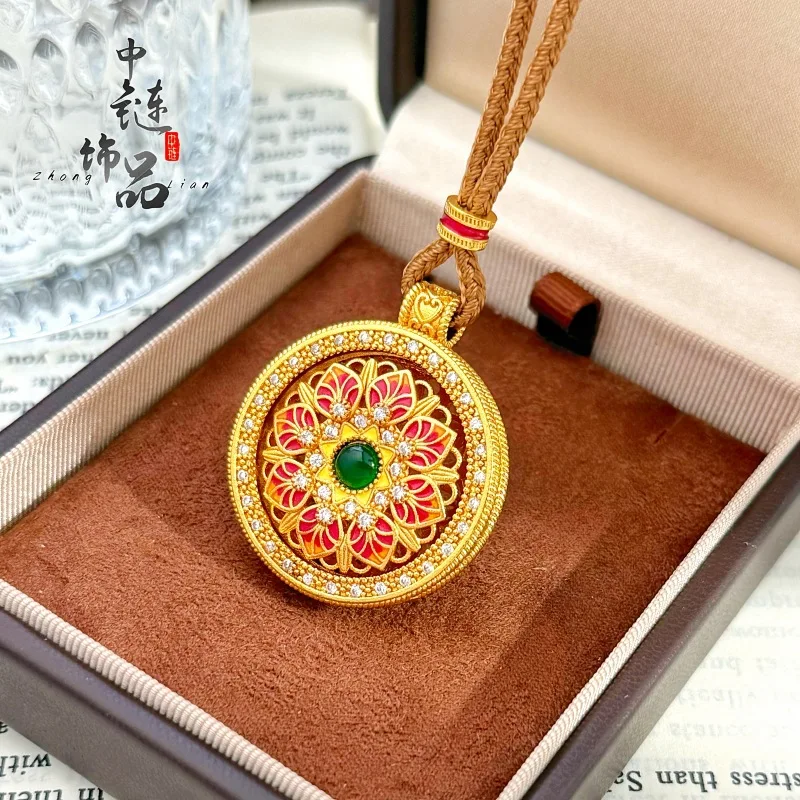 Inlaid diamond spinning flowery compass pendant enamel flowery compass 9999gold