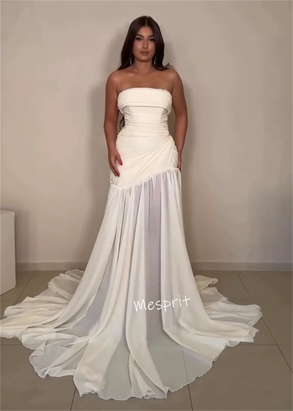 Abito da cerimonia su misura lungo fino al pavimento con tromba senza spalline in chiffon personalizzato Donna Elegante festa Matrimonio Semplice formale
