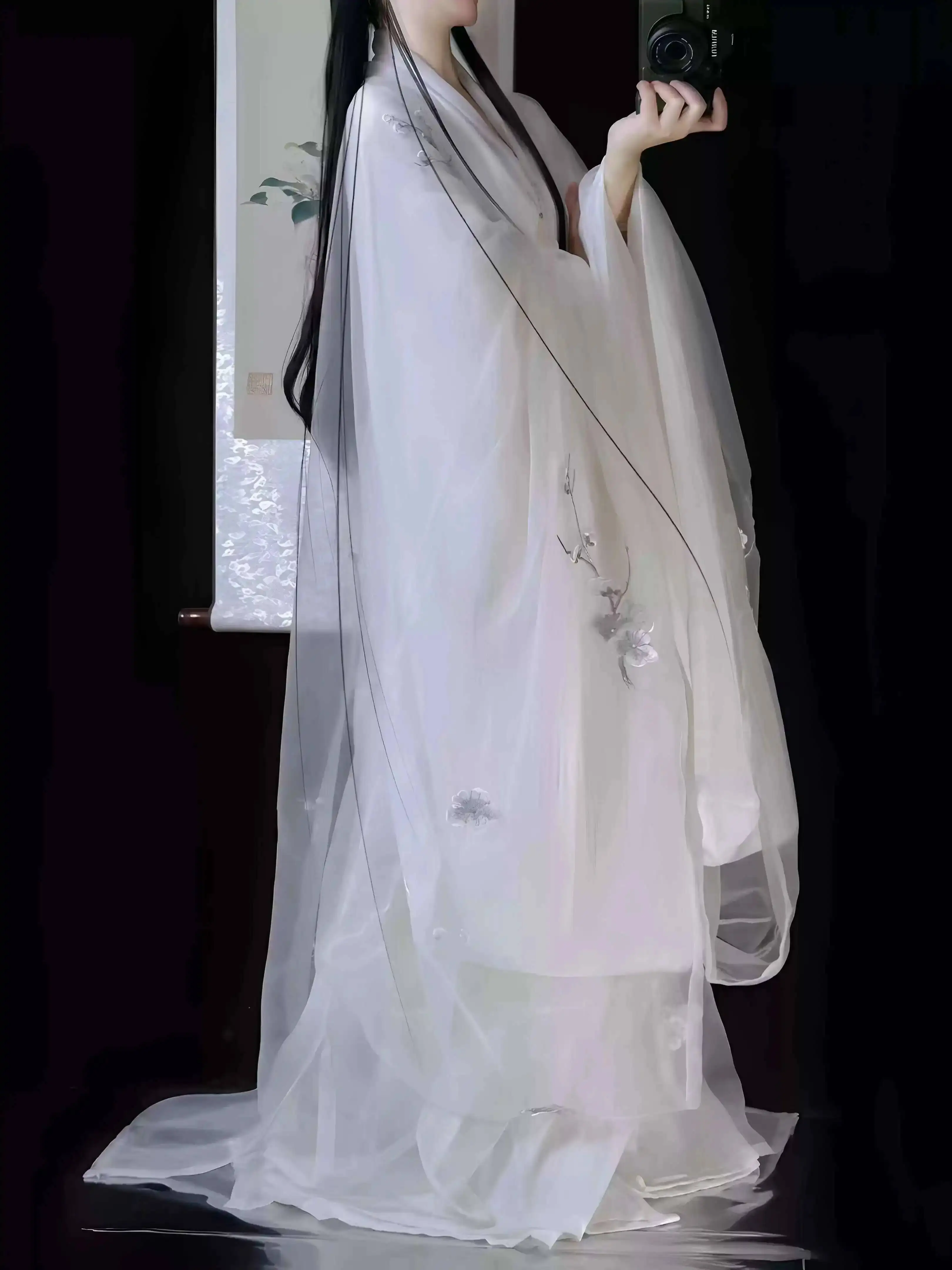 

Hanfu Snow Plum Embroidered Large Sleeve Shirt Double Layer Cross Collar Straight Hem White Fairy-like Elegant