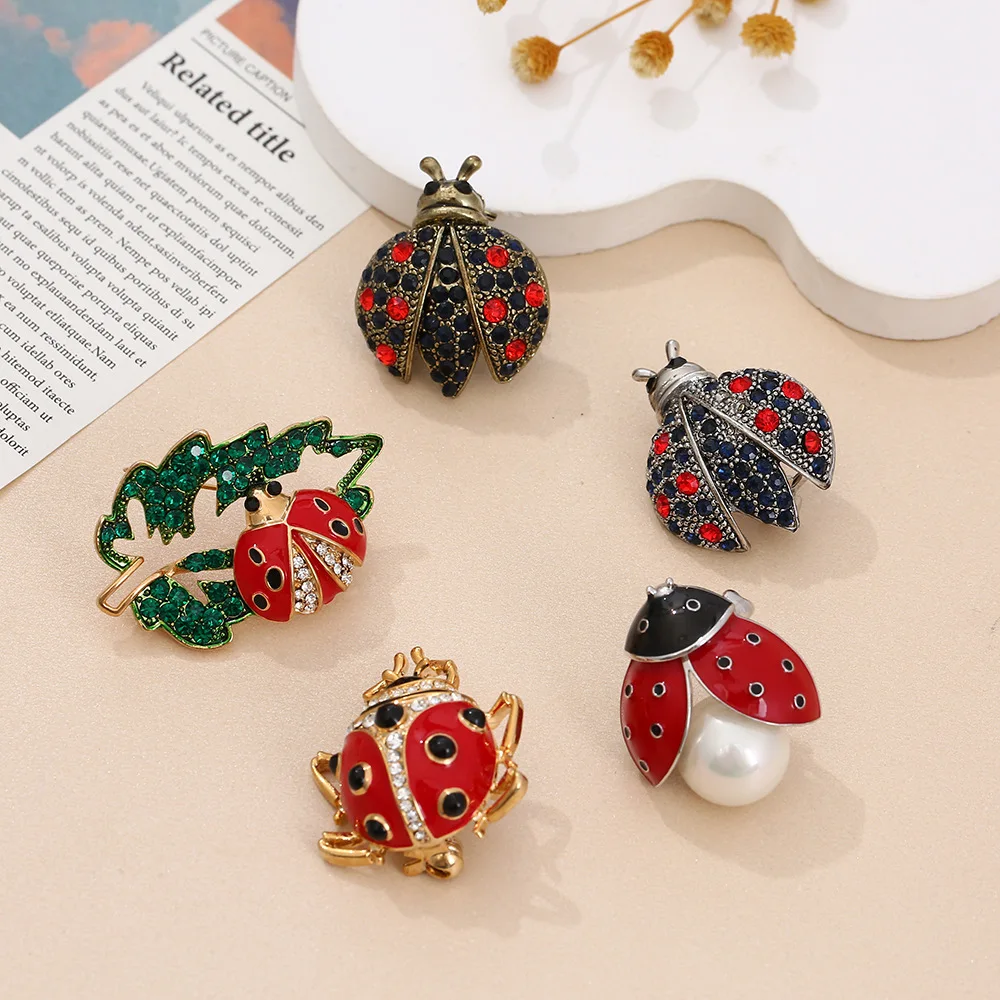 Trendy Ladybird Insect Leaf Brooch Pins for Women Girl Fashion Rhinestone Wedding Party Office Jewelry Backpack Accessories Gift