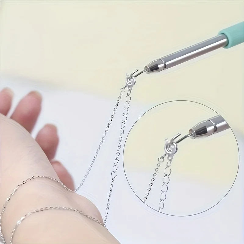 8/4 Pieces in Random Colors, Fashionable Stainless Steel Quick-Jewelry-Wearing Tool for Bracelets and Necklaces, Wrist Fixing Accessory, Easy-To-Wear and -Remove Jewelry Tool, Small Helper Stick, Halloween and Christmas Gift