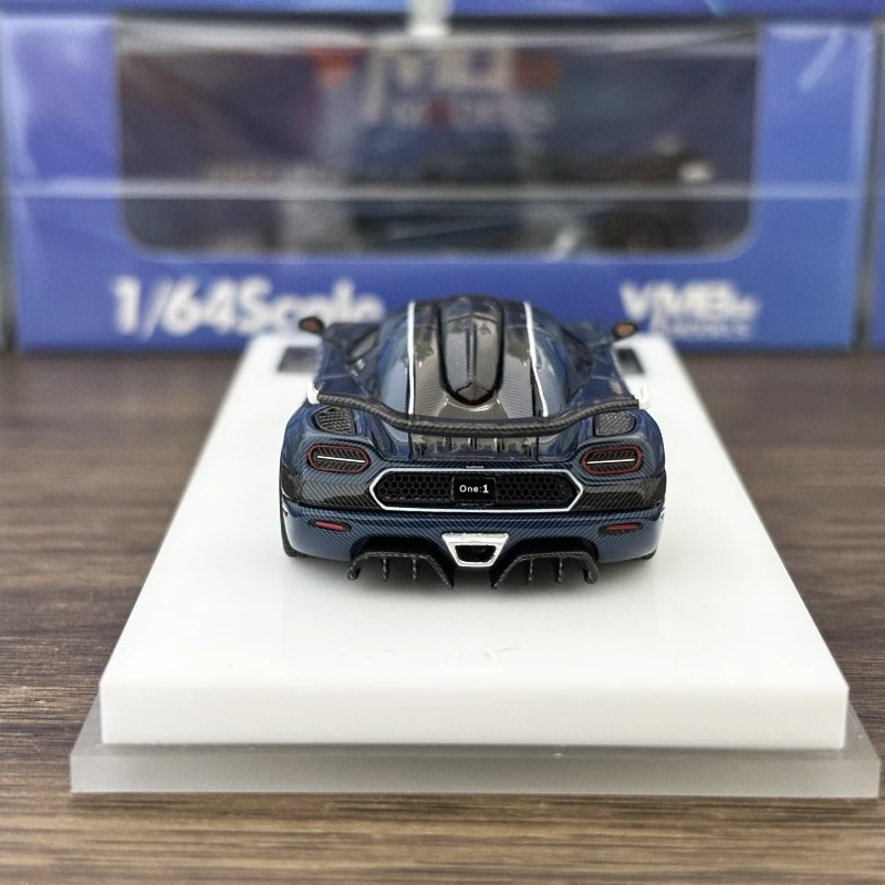 VMB 1/64 ONE1 راتينج بلون الكربون الأزرق في مجموعة 2025 هدية مقياس نموذج سيارة #5