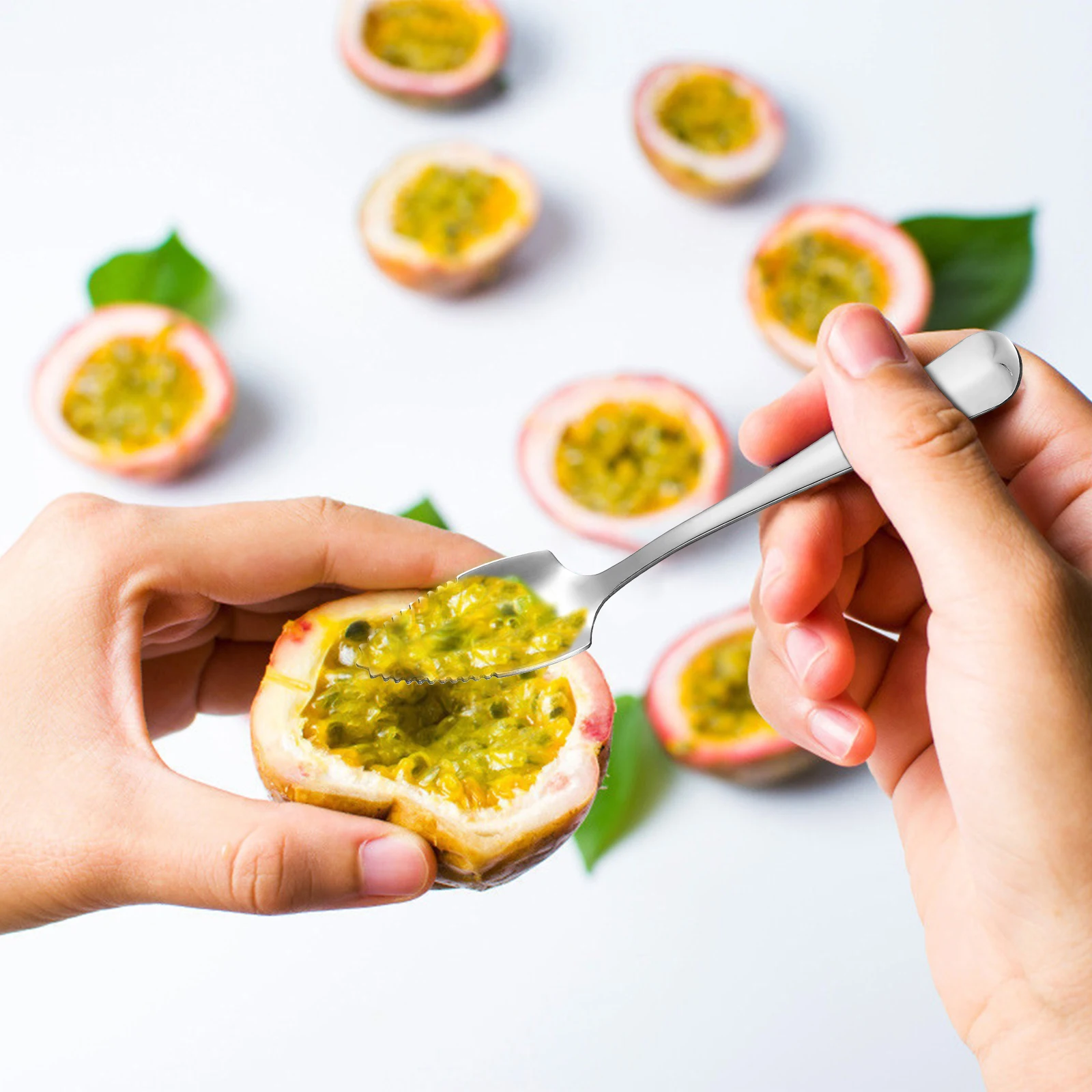 

4pcs Stainless Steel Fruit Spoons Serrated Edge Grapefruit Dessert Ice Cream Scoop Long Handle Mirrored Polish Baby Feeding