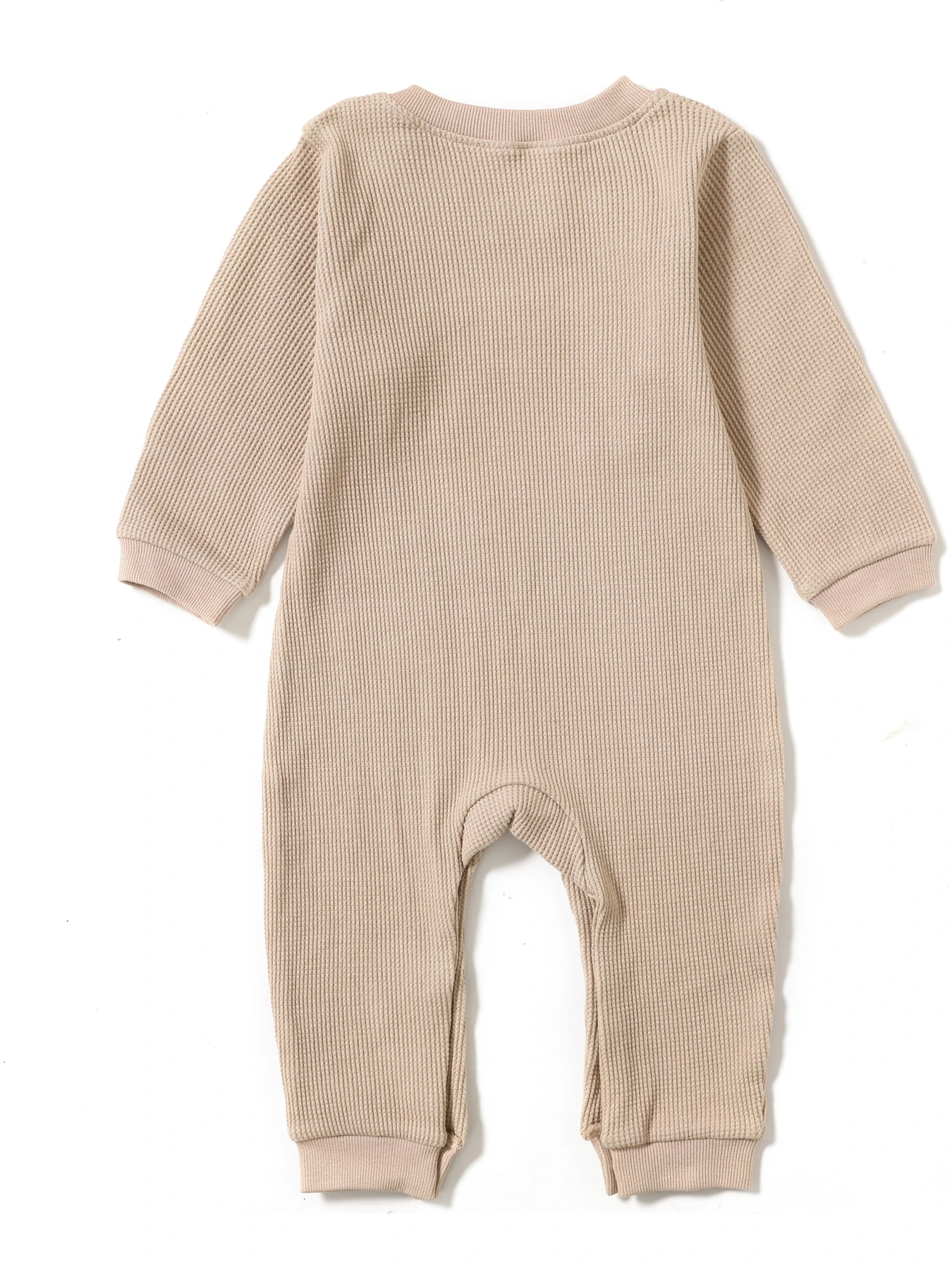 Cotton-made long-sleeved jumpsuit for 0-24 months babies and toddlers Suitable for casual everyday wear in autumn