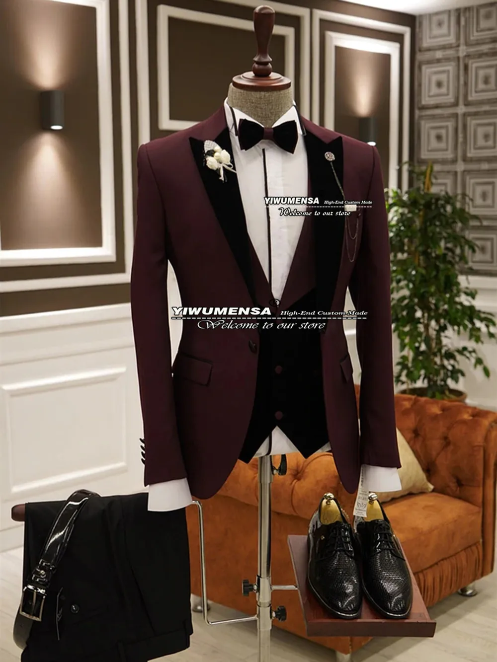 

Burgundy Men Suits For Wedding 3 PIeces Groomsman Tuxedo Slim Fit Black Lapel Coat+Vest+Pants Business Office Work Blazer Sets