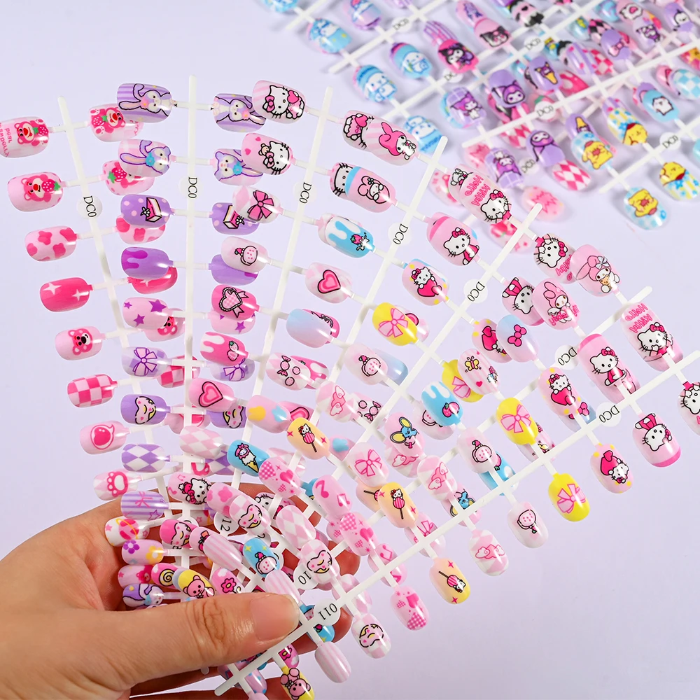 24Pcs Girls Cartoon Style Full Cover Press On False Gel Short Square Kuromi Hello Kitty Kids False Nail 6~12 years Fake NailsTip