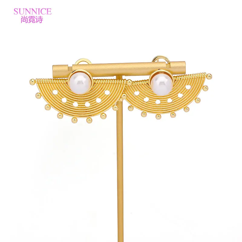 SUNNICE Fashion Pearl Earrings Flowers Clip Earrings For Women African Nigeria Copper Women's Earring Engagement Wedding Gift