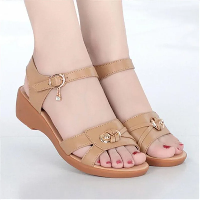 Summer Genuine Leather Women Sandals Fashion Wedges Soft Bottom Comfortable Casual Mother Shoes Open toe Women Flat Sandals