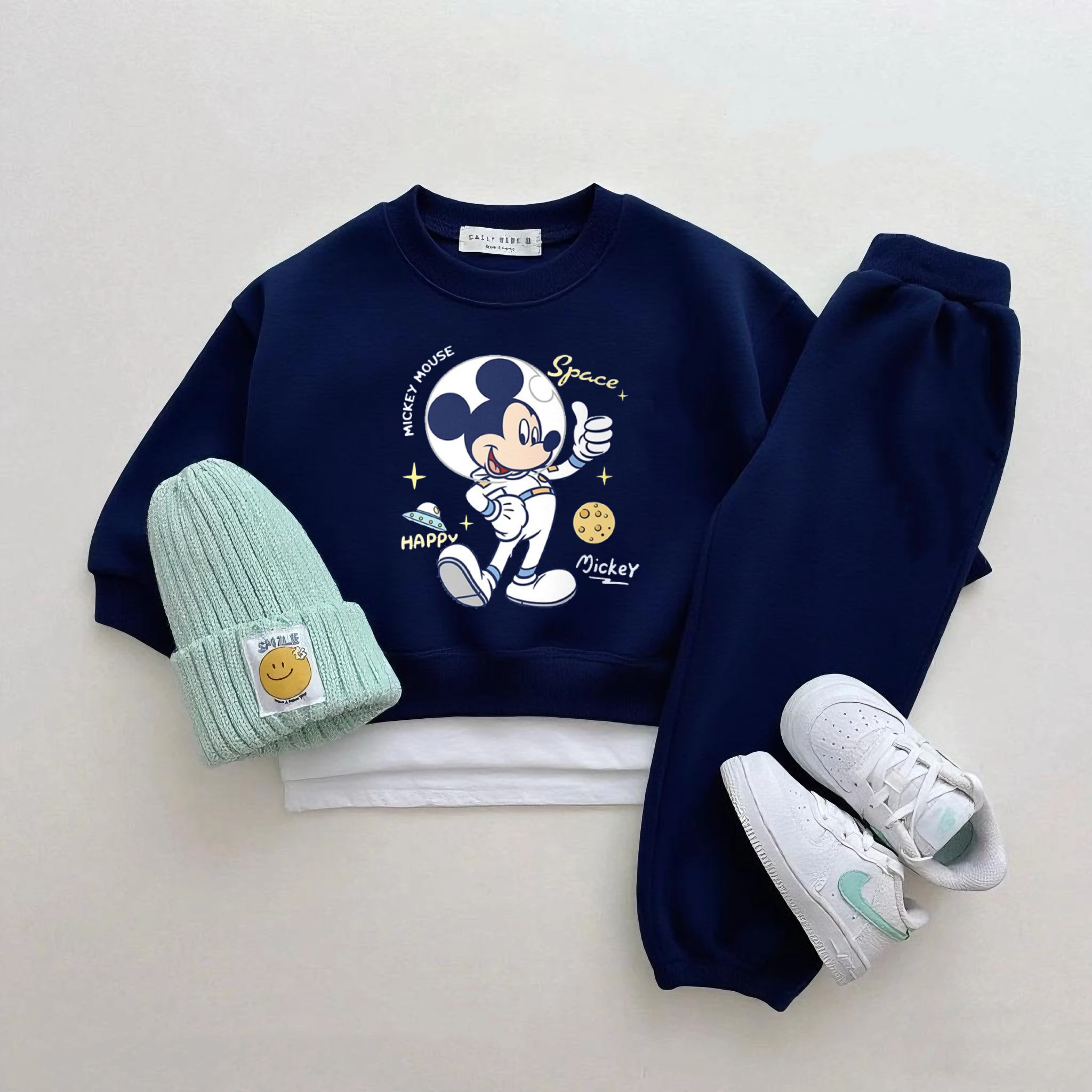 Nuevo diseño, conjunto de 2 piezas, sudaderas de dibujos animados de Mickey para niños, pantalones de Color sólido, chándales de moda para niños y niñas, camisetas encantadoras, pantalones