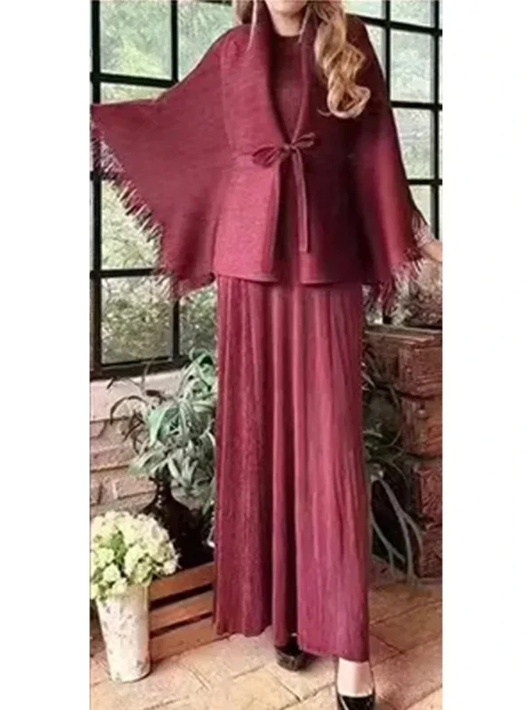 EGRM 20234 Autumn New Miyake Pleated Women Two Pieces Set Fashion Solid Lace-up Tassels Shawl and Sleeveless Long Dress 9EG1240