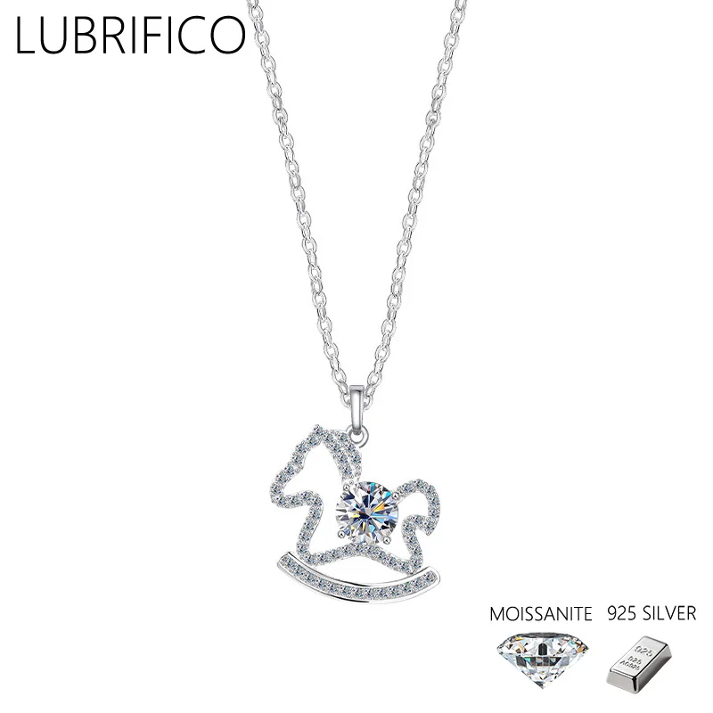 

5 мм D Цвет Муассанит Маленькое Деревянное Ожерелье Лошади Стерлингового Серебра 925 Пробы Lad Diamond Подвеска Для Женщин Изящные Ювелирные Изделия Свадебная Вечеринка