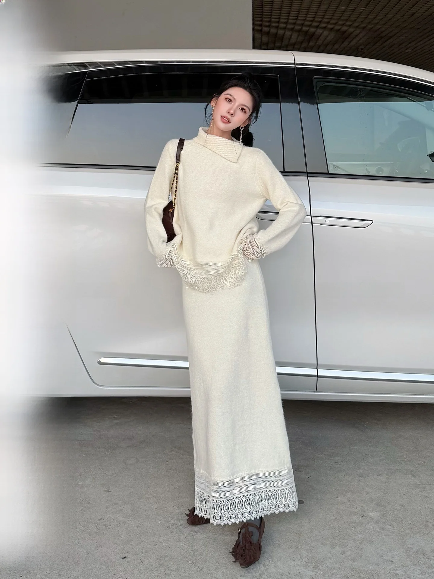 

Комплект из двух предметов Ele: вязаный топ с кружевными вставками и модный повседневный костюм с воротником-стойкой, длинными рукавами и завышенной талией для женщин