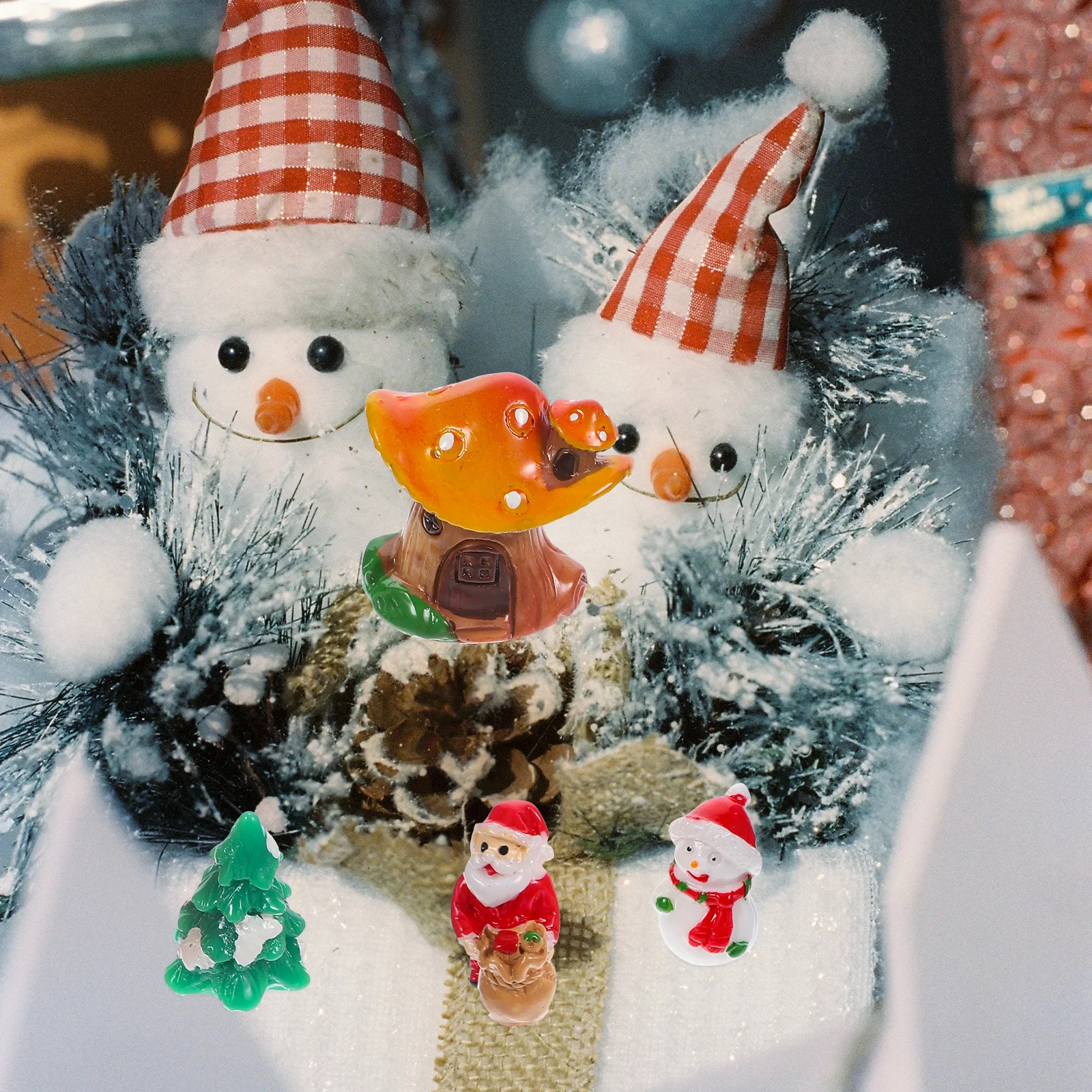 

5Pcs Christmas Decorations Resin Miniatures Xmas Table Ornaments Creative Gifts Long Term Use Party Decor Christmas Decor