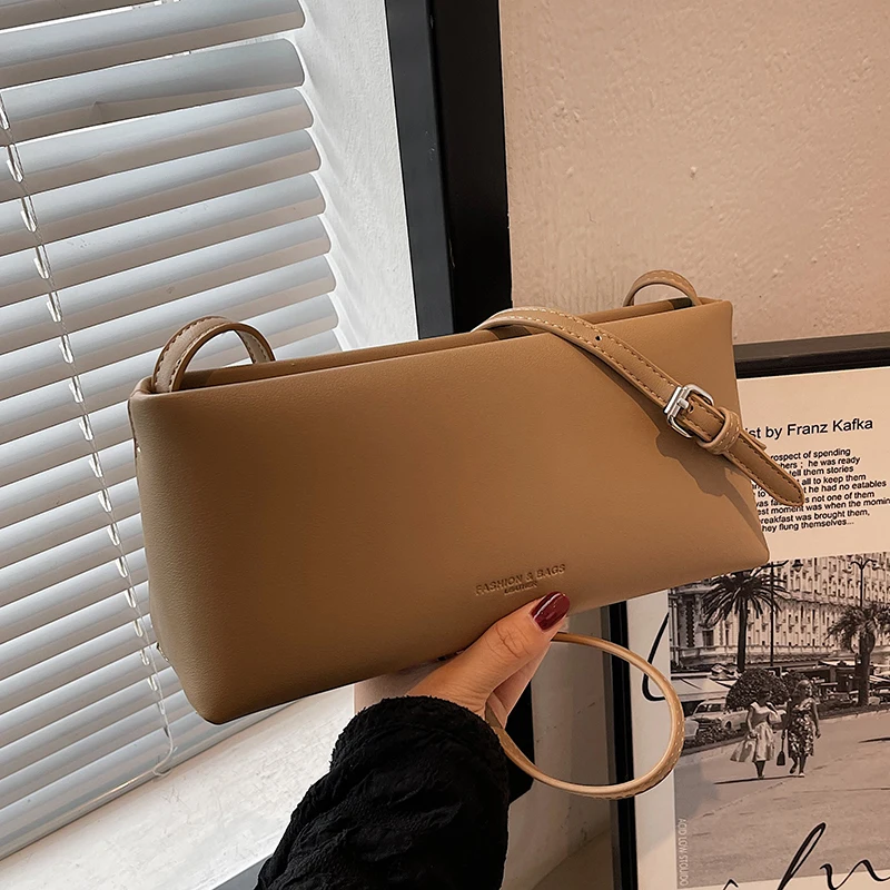 

French Simple Single Shoulder Underarm Bag for Women 2026 New Summer Crossbody Bag Temperament Versatile PU Handbags