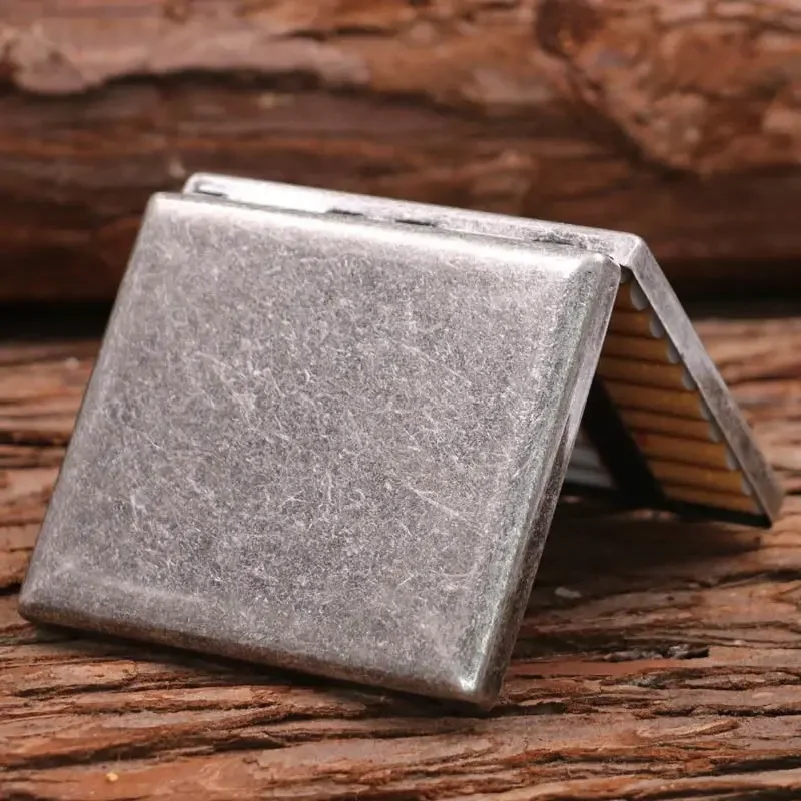 Antique Silver Copper Cigarette Case 20 Capacity, Portable Metal Cigarette Holder for Men, Retro Medium Size Cigarette Box view 2