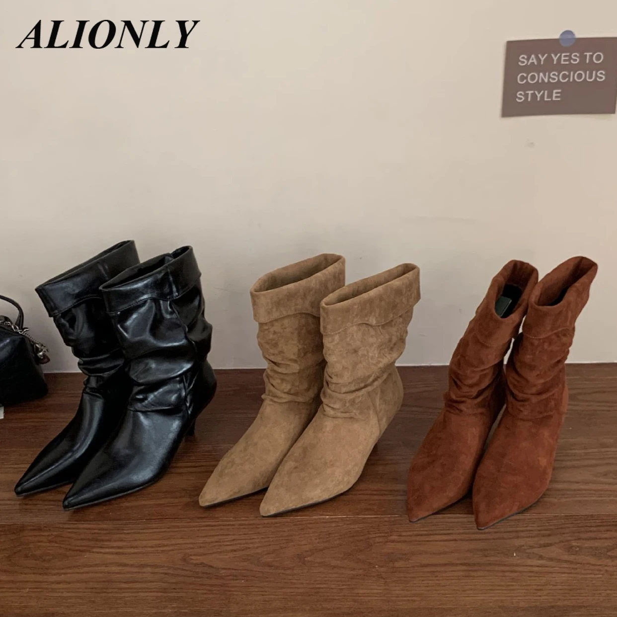 

Alionly 2026 New Winter Design Pleated Pointed Toe Buckle Strap Women Knee-High Boots Fashion Low Heels Shoes Long Botas