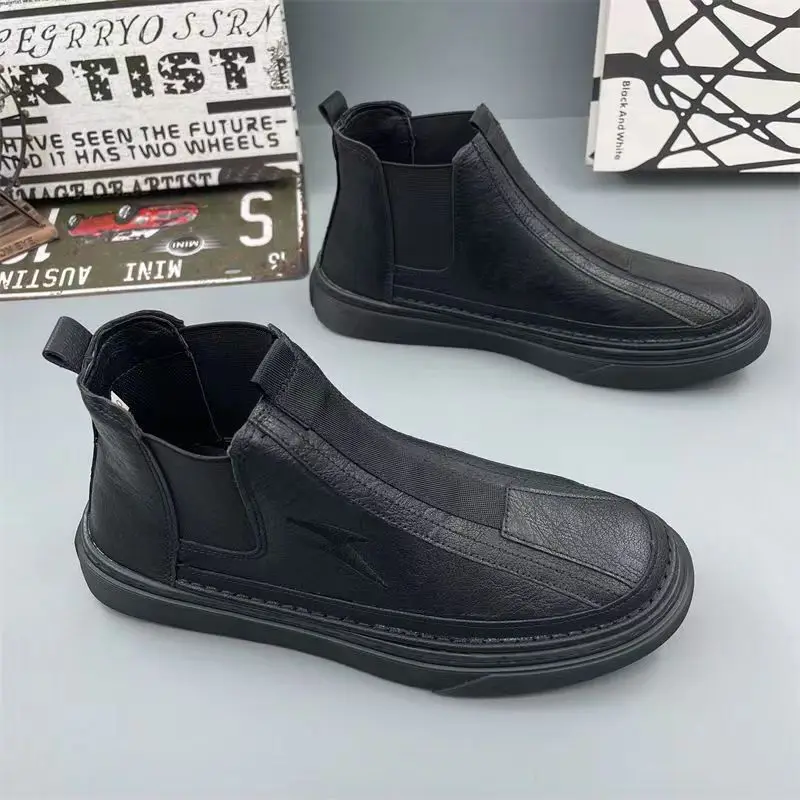 Casual Shoes Men\'s Boots Versatile Fashion High Top Shoes Retro Casual Leather Shoes Plush Cotton Shoes Men Shoes