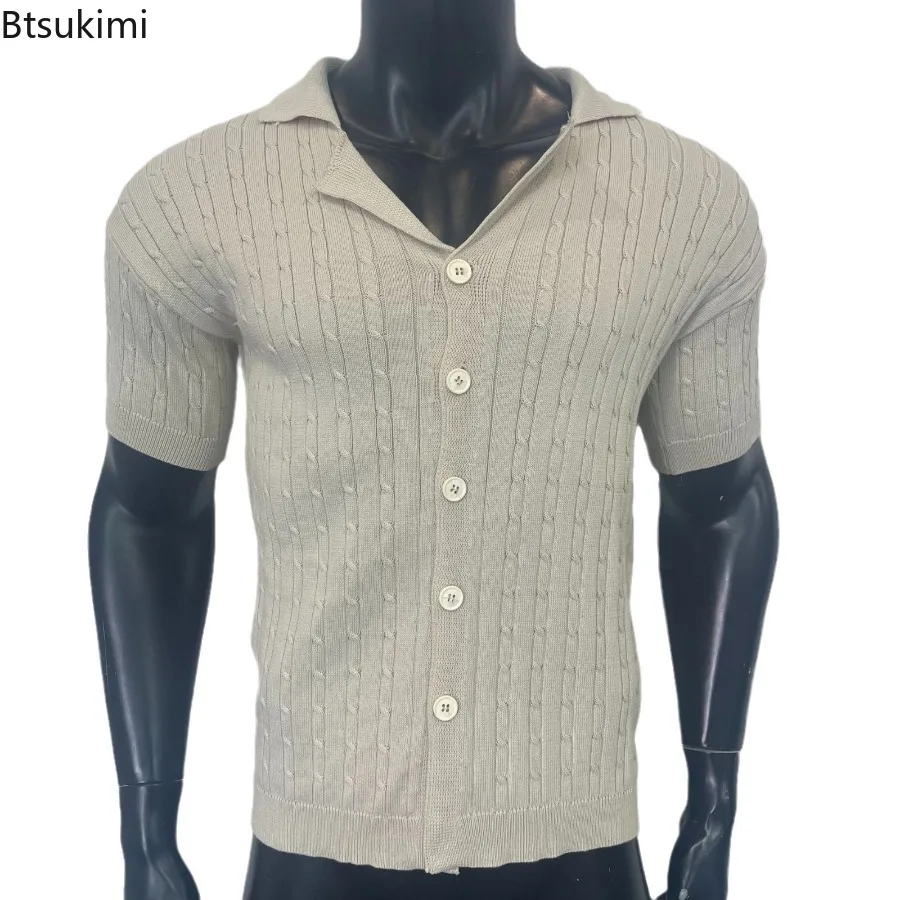 2025 แฟชั่น Twist Jacquard ถักเสื้อสําหรับชายฤดูร้อนแขนสั้นเสื้อสเวตเตอร์ถักผู้ชายสีทึบเสื้อลําลอง
