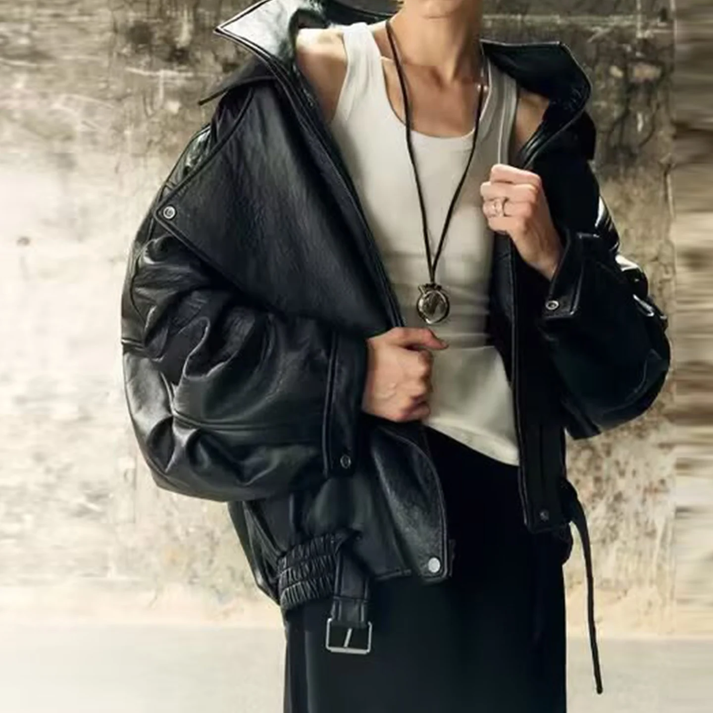 2025 Autumn New Fashion Women's  Loose Leather Jacket Versatile Commute Style Long Sleeve Zipper Pocket Detail Coat