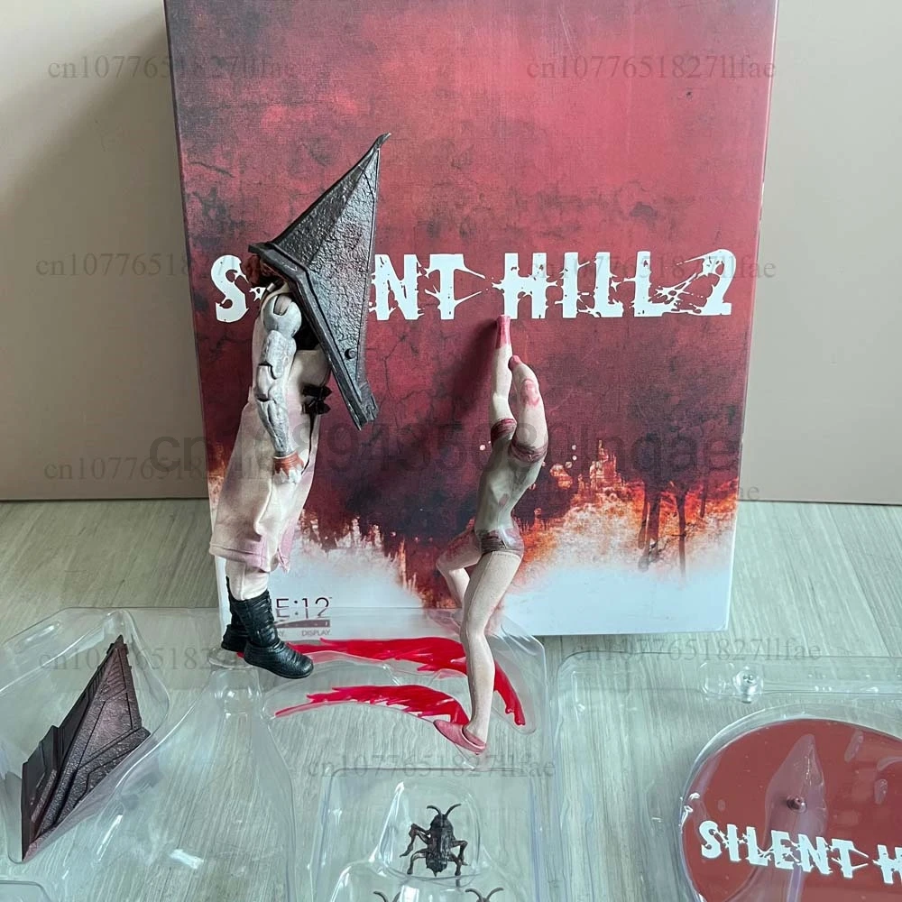 Mezco Toys Silent Hill 2 Executor'S Pyramid Head One:12 Red Pyramid Thing Action Figure Model Toys Joint Movable Doll Room Decor