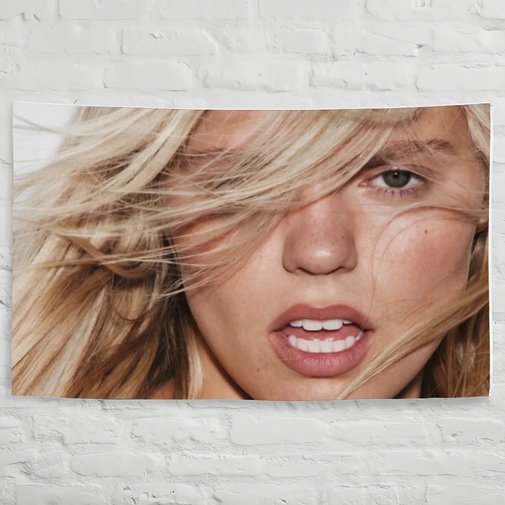 رينيه راب دغة لي العلم لغرفة الخيال العلمي الفني ديكور المنزل الجدار الشنق ديكور المنزل راية