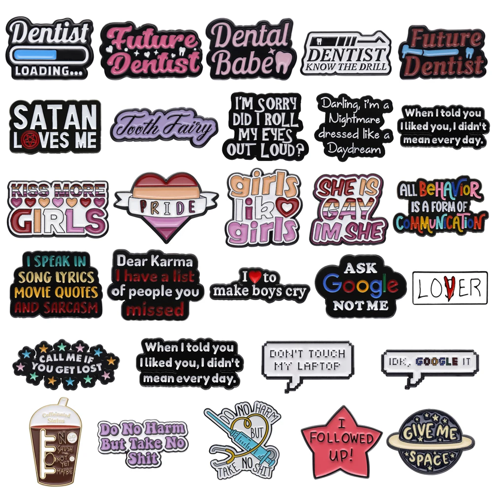 Spilla con lettera carina futuro dentista Daydream Rainbow Girl Ask Google Coffee siringa stetoscopio Star Metal Badge Punk Pins Jewelry