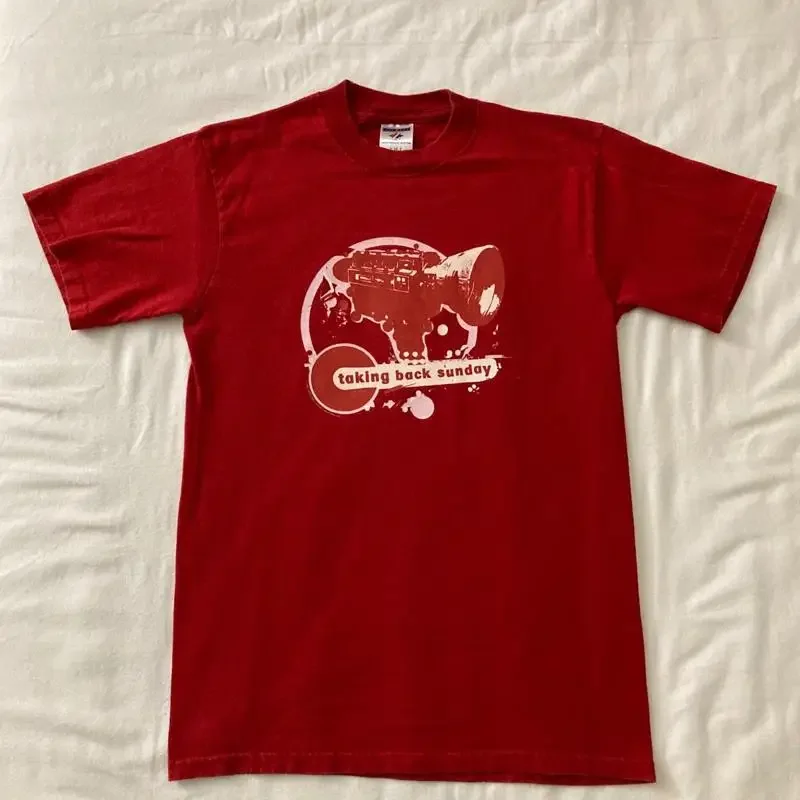 TAKING BACK SUNDAY Vintage T-Shirt, Größe S, 26L x 17W, vom Originalbesitzer
