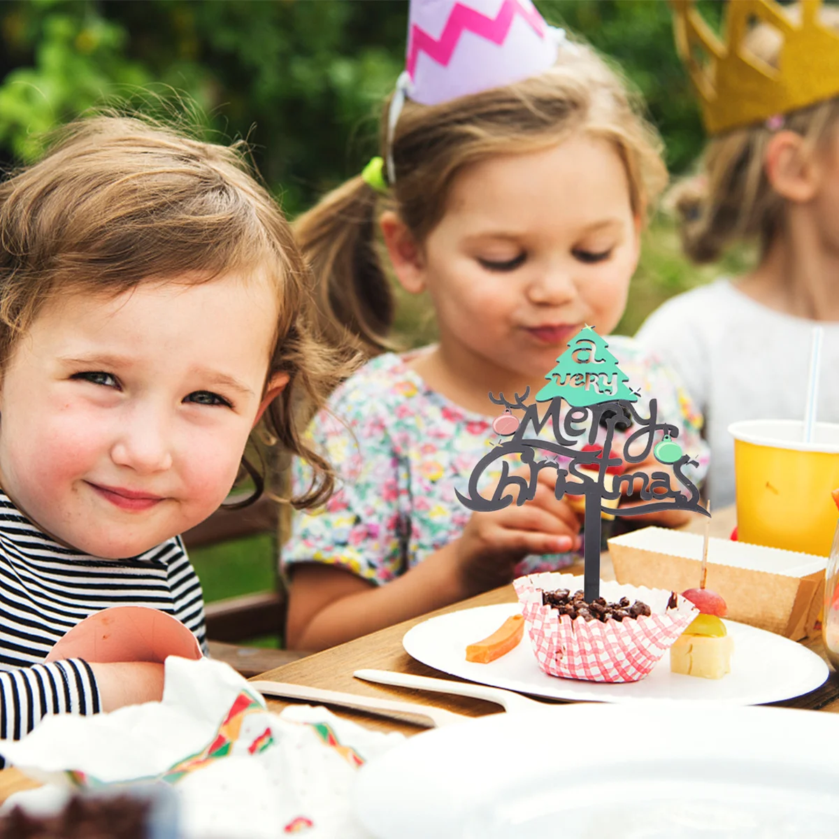 

5Pcs Acrylic Christmas Tree Toppers Green Cake Decorations Xmas Party Dessert Picks Merry Christmas Ornaments Party Cake Toppers