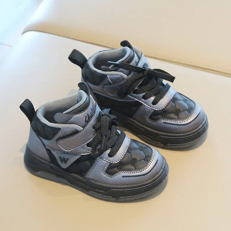 New Children's Sports Sneakers Boys and Girls Casual Non-Slip Shoes Kids's Bread Shoes Soft-Soled Outdoor Sports Running Shoes