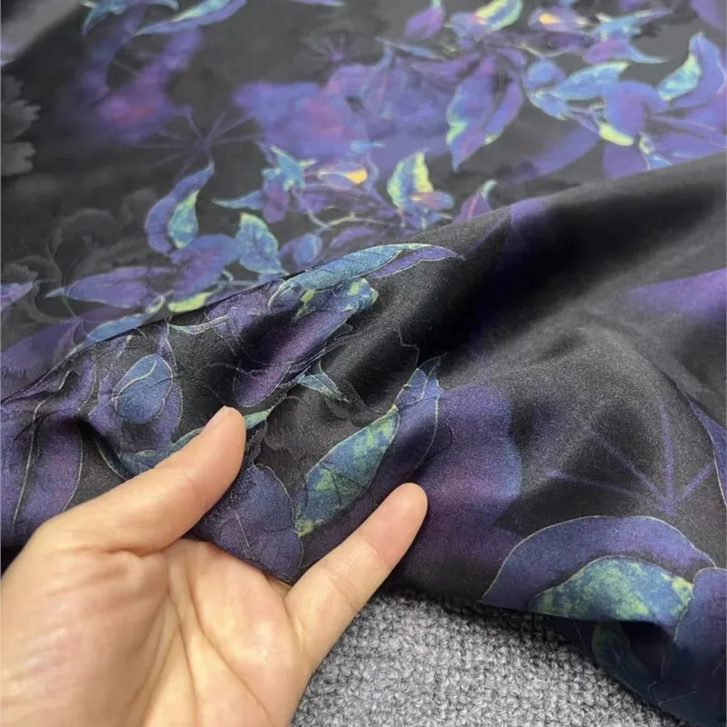 

23momme Through-hole flower black background purple lily printed silk gauze fabric cheongsam