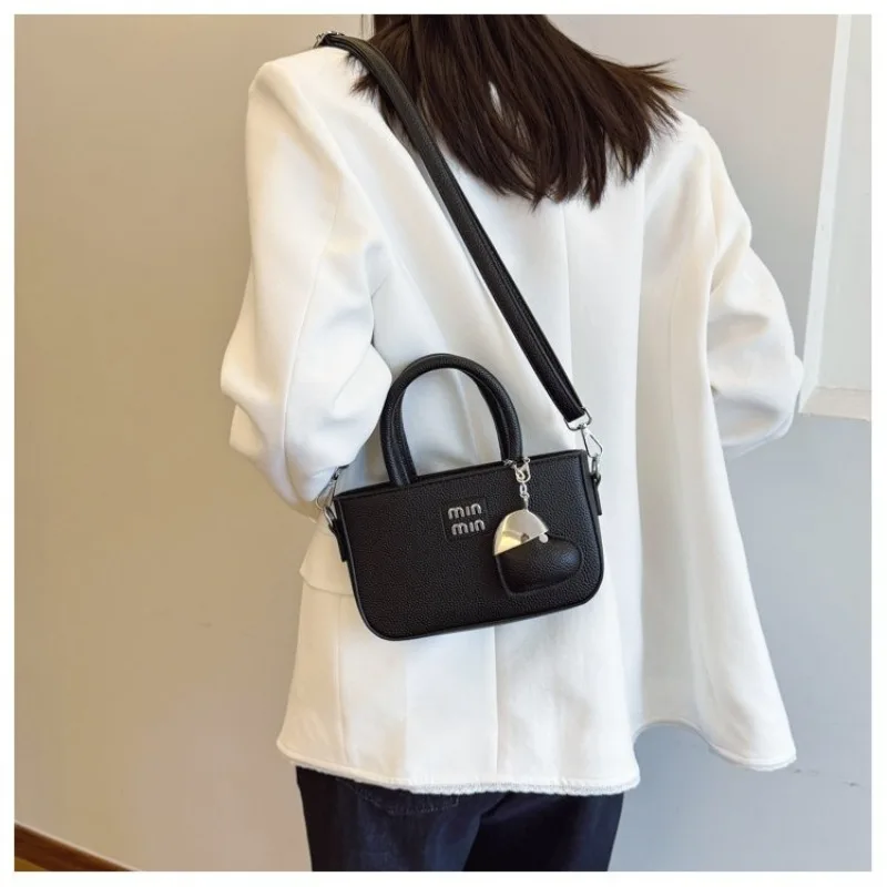 

Сумка-подушка Классическая Удобная Регулируемая Пресбиопия Привлекательный Стиль Кампуса Изысканная Модная Новая Модель 2025 года