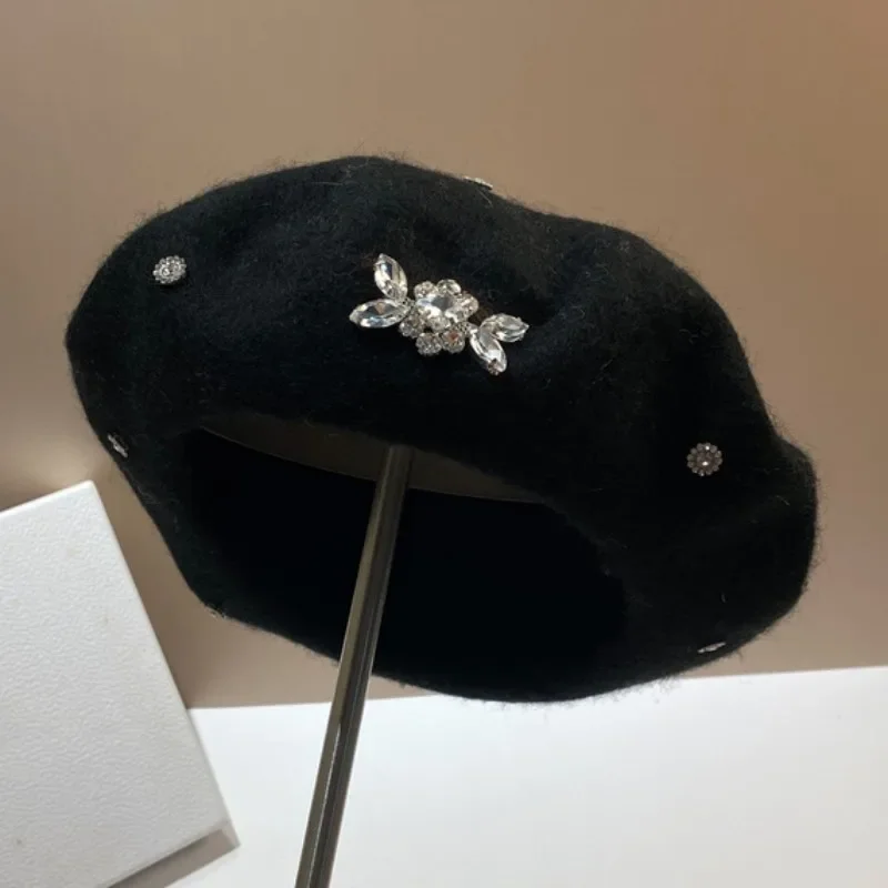 Winter Beret Hats For Women French Light Luxury Rhinestone Wool Beret Female Elegant Korean Fashion Keep Warm Painter Cap