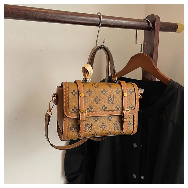 

2025 Winter Big Work Tote for Professionals, Spacious Laptop Bag Multi-functional Shoulder Crossbody, Commuter Bag for Office