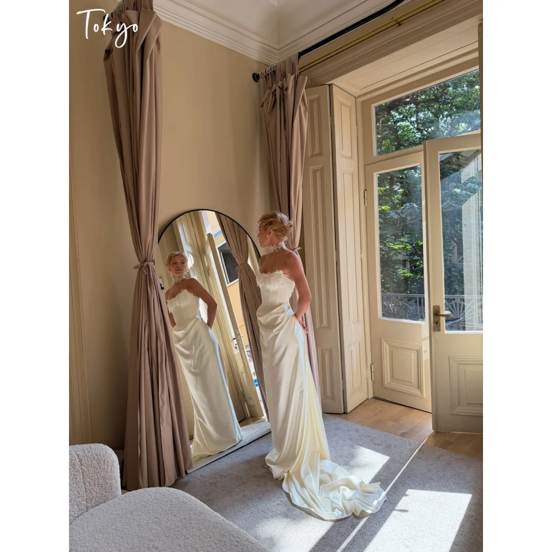 Tokyo Satin draped pleats Wedding Dress Sweep Train Lace Appliques vestidos de noche Floor‑Length Mermaid Evening Dresses 2026