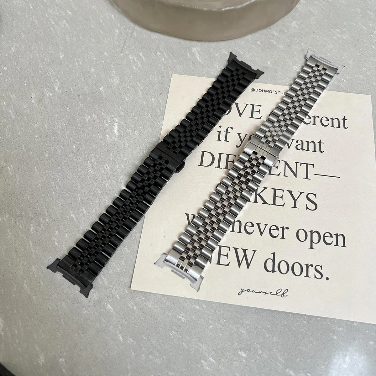 حزام من الفولاذ المقاوم للصدأ لساعة سامسونج جالاكسي 8 40 44 ملم بدون فجوات حزام معدني لساعة جالاكسي 8 كلاسيك 46 ملم حزام ساعة سريع التركيب