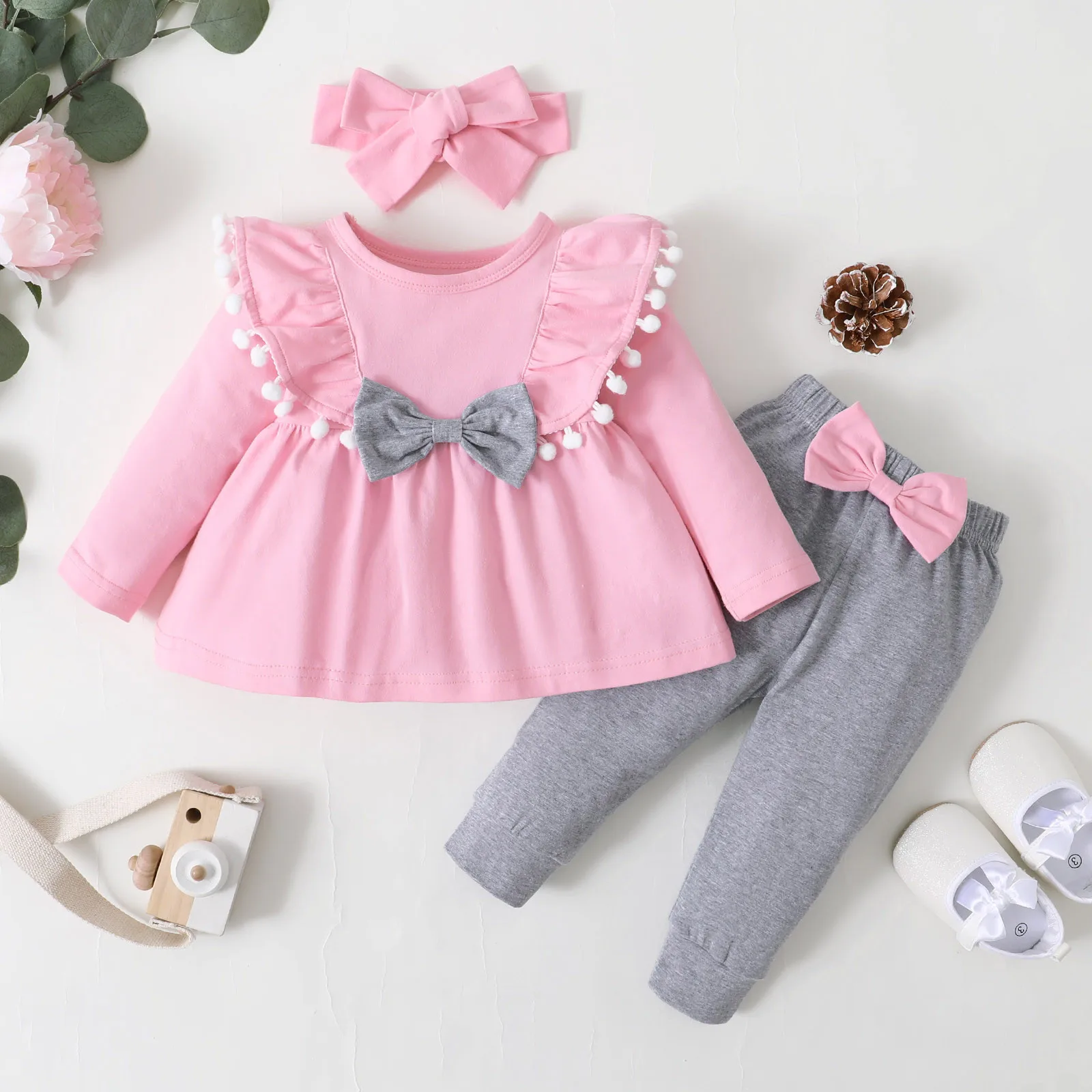 Newborn Baby Girls Clothes Set Pink Toddler Ruffle Tops Heart Print Bow Trousers Princess Casual Infant Outfits Clothes Suit